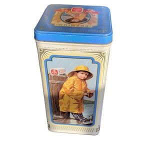 Vintage Nabisco cracker can